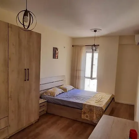 New & Great Located Near Center Apartment *