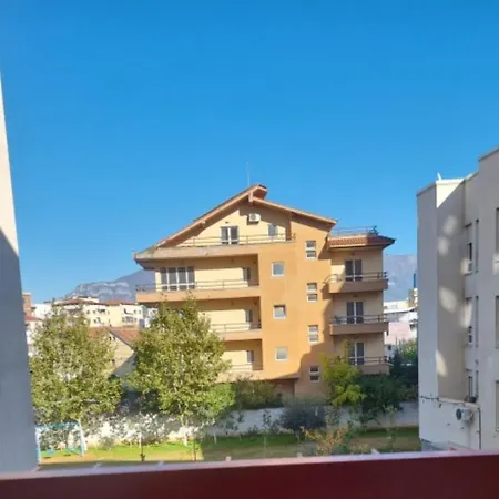 Apartment New & Great Located Near Center *